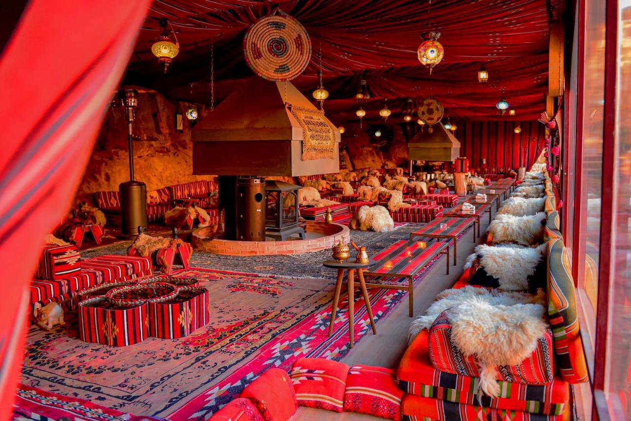Little Petra Bedouin Camp Hotel Al Hayy Bagian luar foto